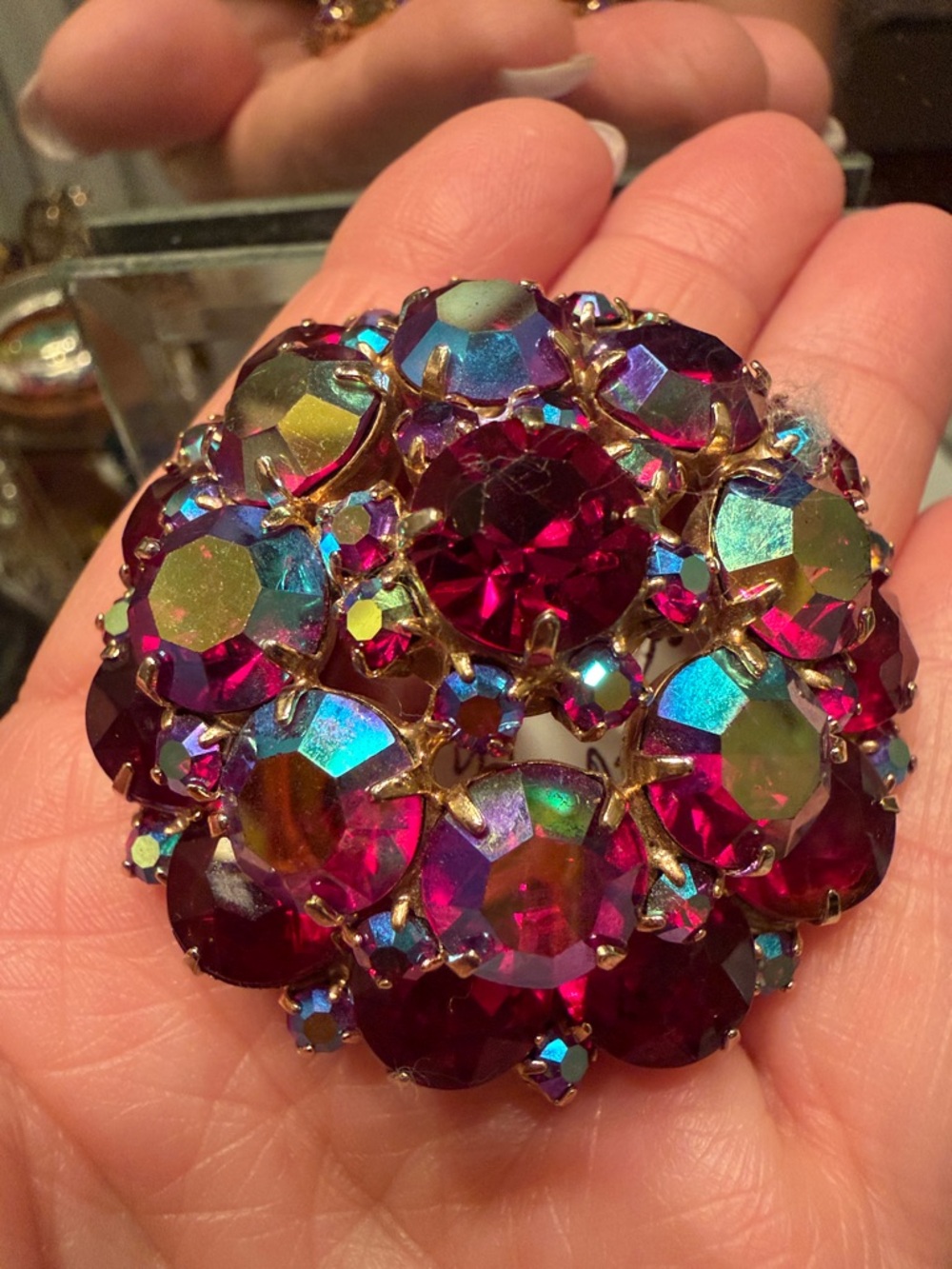 Vintage Aurora Borealis Ruby Red Booch - Picture 3 of 8